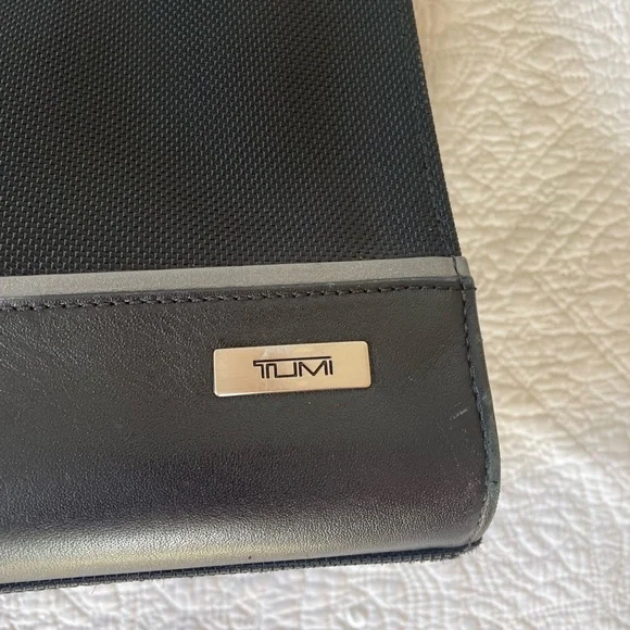 Tumi Black Laptop Bag with Sleek Professional Design - Picture 4 of 16